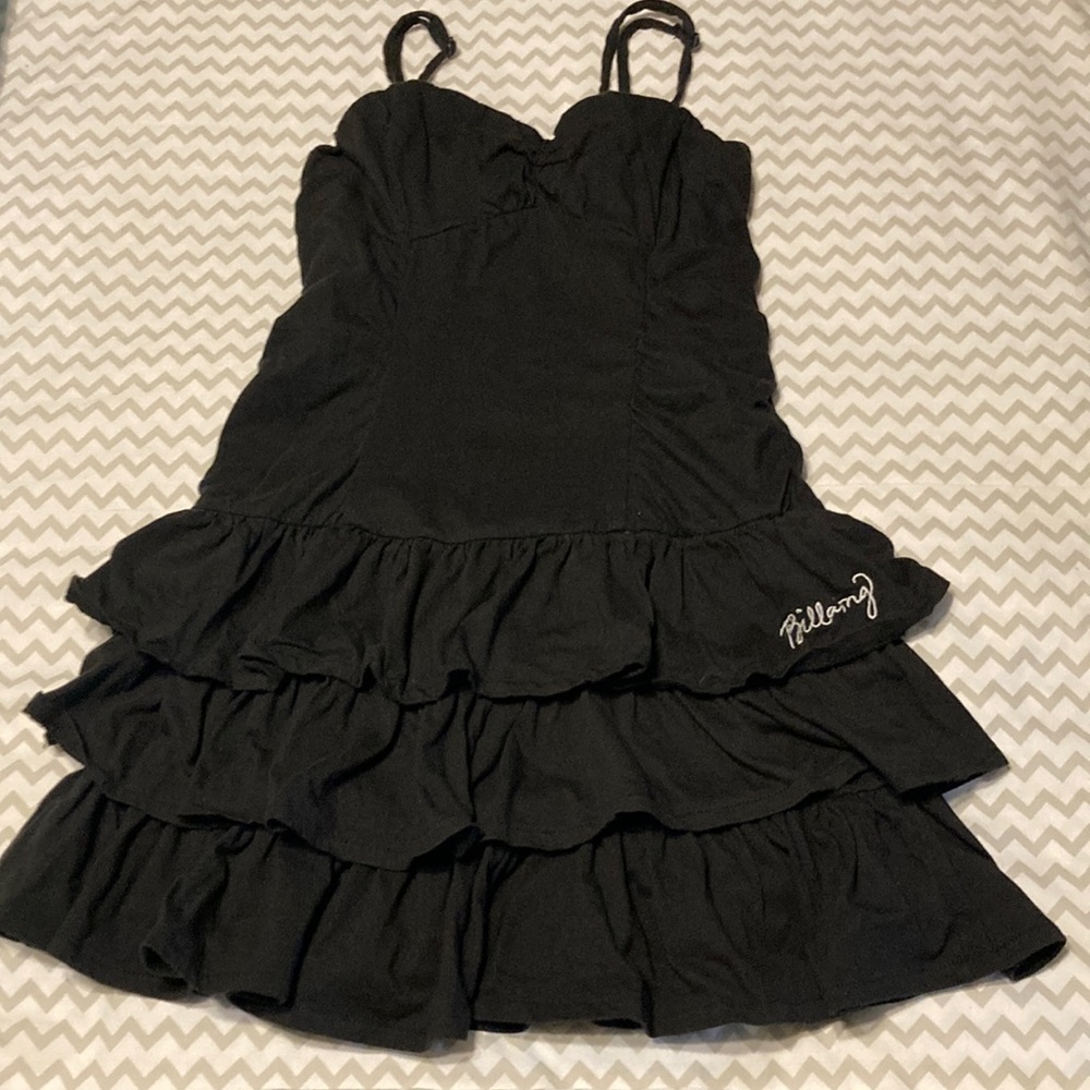 Billabong black ruffled dress size M